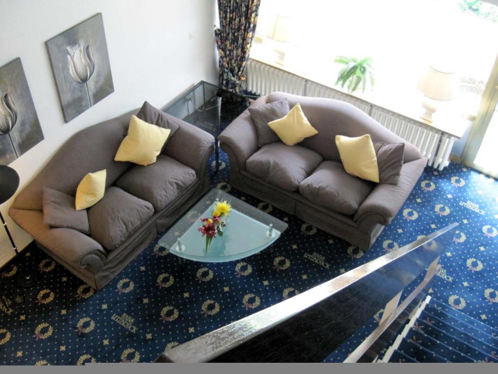Haus Litzbruck Hotel Dusseldorf Bilik gambar