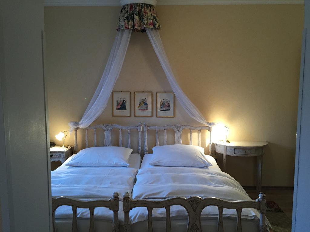 Haus Litzbruck Hotel Dusseldorf Bilik gambar