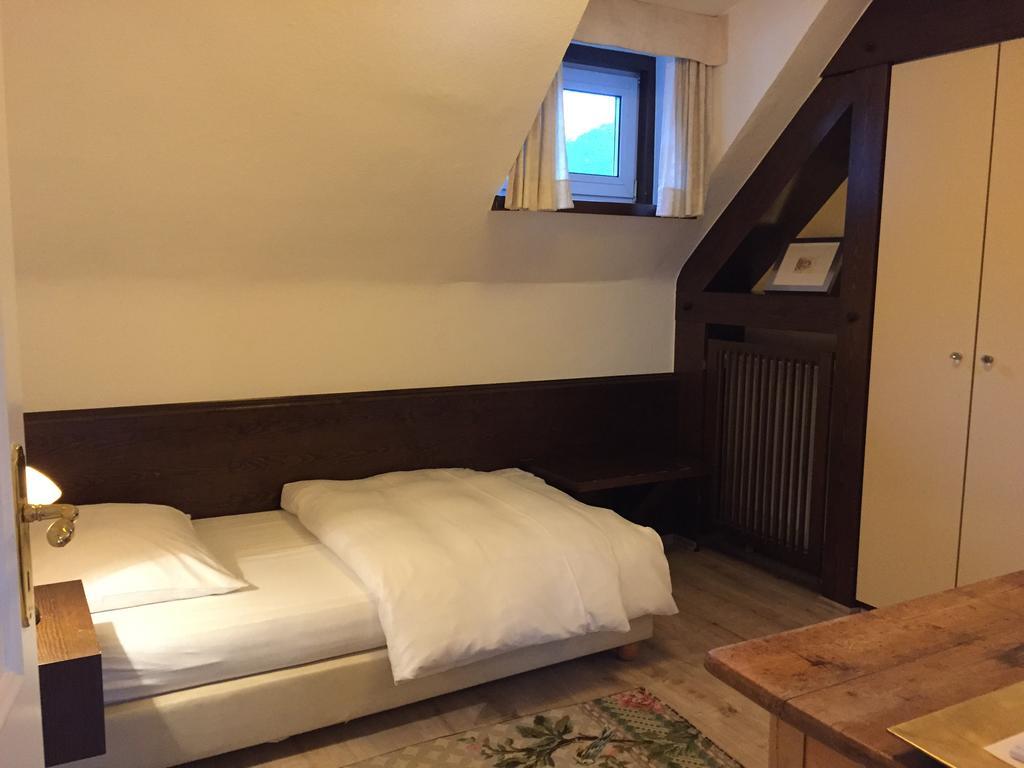 Haus Litzbruck Hotel Dusseldorf Luaran gambar