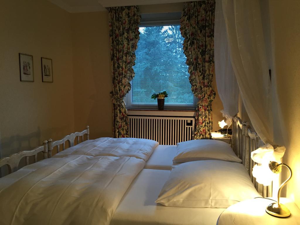 Haus Litzbruck Hotel Dusseldorf Bilik gambar