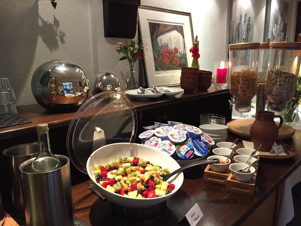 Haus Litzbruck Hotel Dusseldorf Luaran gambar