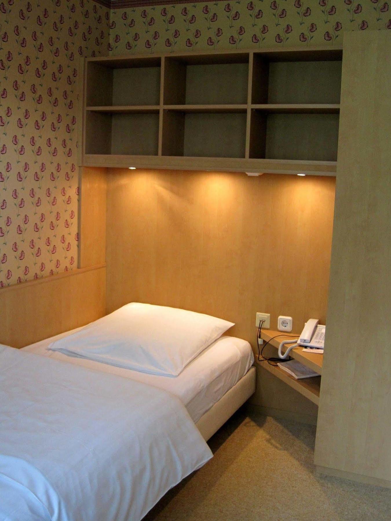 Haus Litzbruck Hotel Dusseldorf Luaran gambar