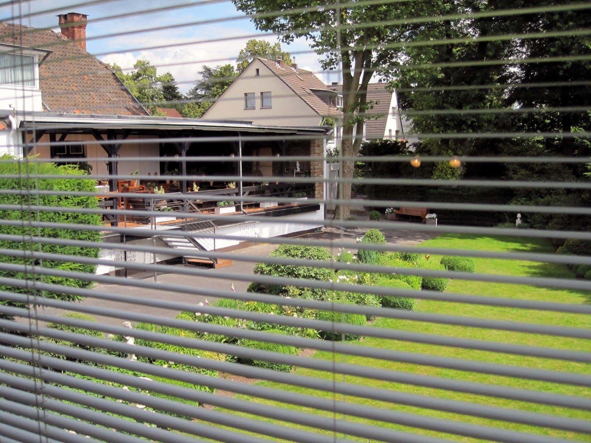 Haus Litzbruck Hotel Dusseldorf Luaran gambar